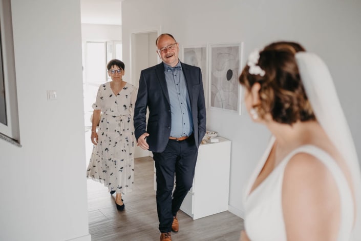 Firstlook Eltern mit Braut